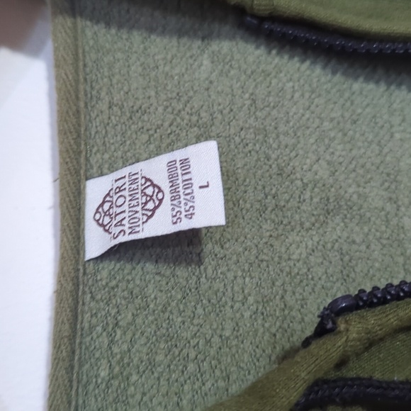 🌿 Satori Movement Green Hoodie - Earthy & Eco-Friendly! 🌿 - Picture 3 of 5